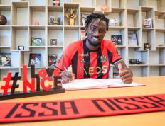 IM体育-尼斯球队在比赛中展现出实力