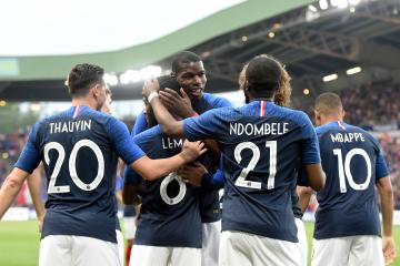 IM体育平台-法国赛场混战，各队实力相近竞争激烈