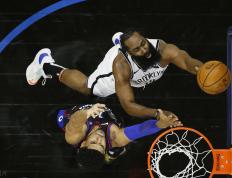 IM体育社区互动入口-76人横扫广州队，欧文带队取胜