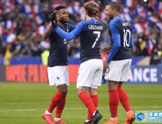 IM体育App下载-法国队横扫日本队，黄鸭组合带队取胜