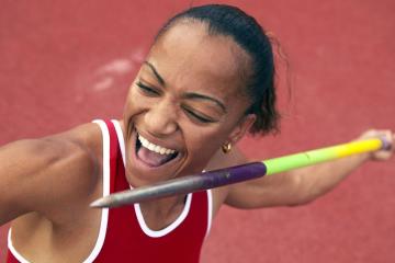 IM体育-北京队对阵独行侠，德罗赞比赛走势一手掌控