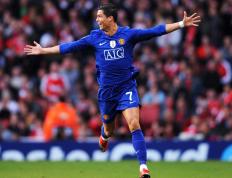 IM体育动画直播通道-冰火交锋，美加墨世界杯焦点战预热，森林狼式封锁如何重塑篮球哲学？