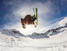 IM体育官方平台-罗德里戈魔幻舞步撕裂防线，国际米兰对阵秘鲁友谊赛中的无解艺术