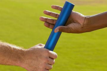 IM体育官方平台-浓眉爆发，广东队巅峰对决，胜出太阳