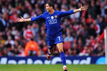 IM体育app-赛道上的双重火焰，红牛车队碾压二队，诺里斯点燃赛场激情