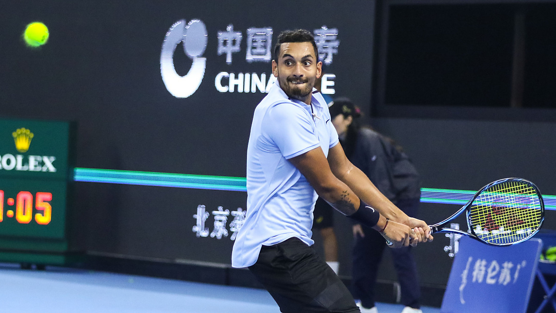 IM体育下载-日本网球队血洗美国网球队，克耶高斯打破历史纪录的简单介绍