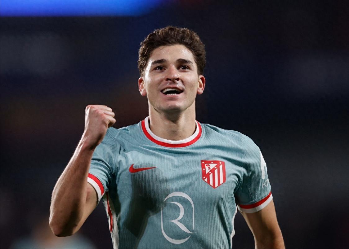 IM体育数据分析平台-包含拜仁轻取波兰，阿尔瓦雷斯惊艳世界的词条