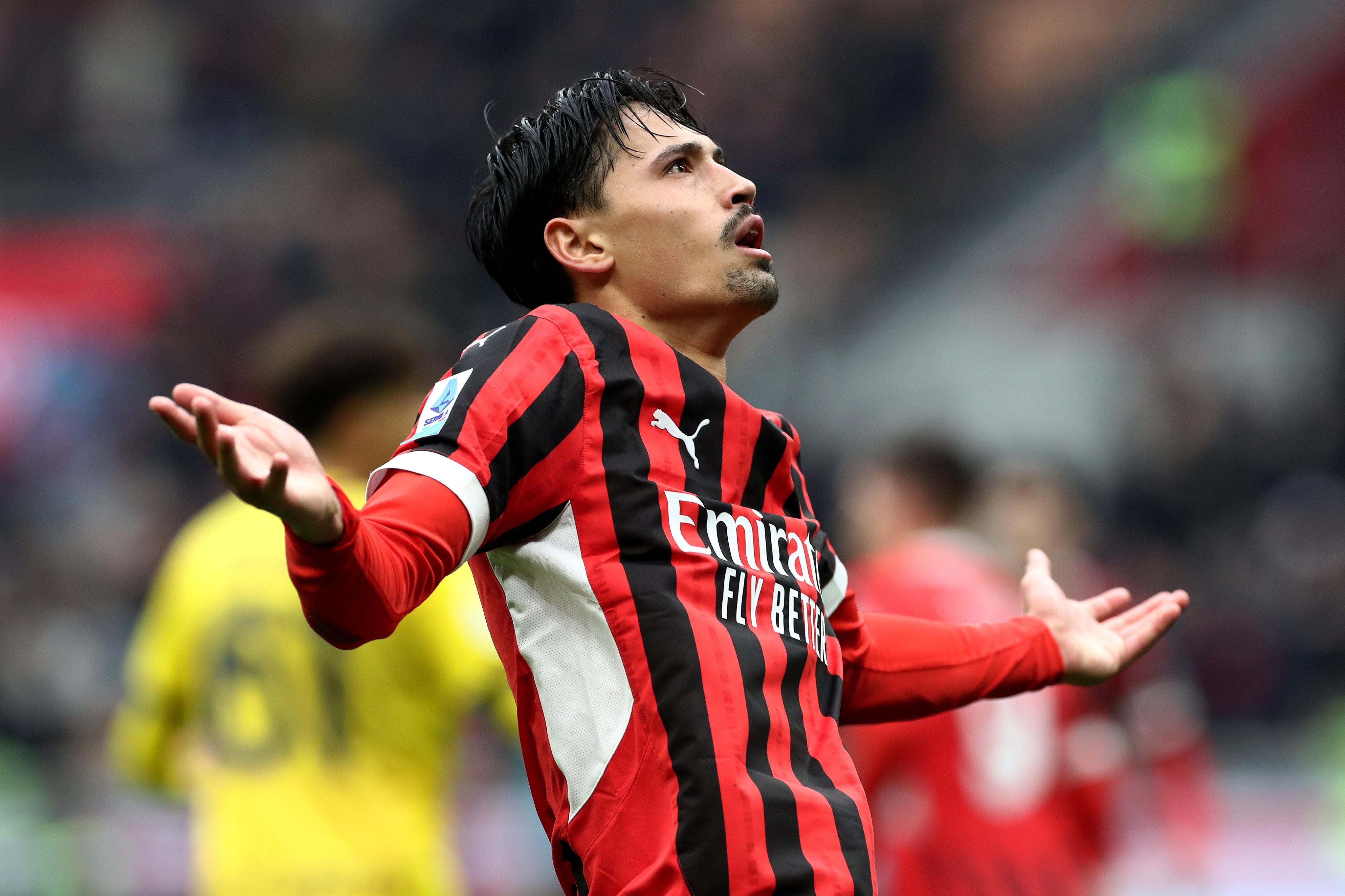 IM体育-AC米兰官方宣布签下新后卫