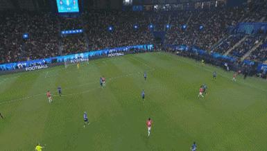 IM体育在线注册-AC米兰绝杀对手，保持领先地位