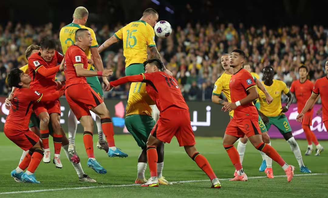 IM体育网页版登录入口-关于乌克兰胜利击败荷兰——欧洲预赛赛场呈现热闹场面的信息