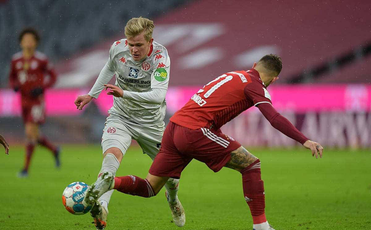 IM体育官网入口-美因茨队在联赛中连续获胜积分稳定