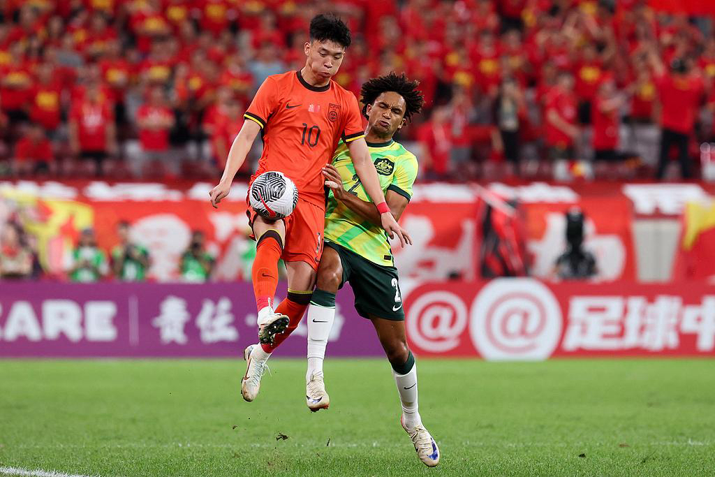 IM体育注册链接-足球联赛中，中国队表现出色