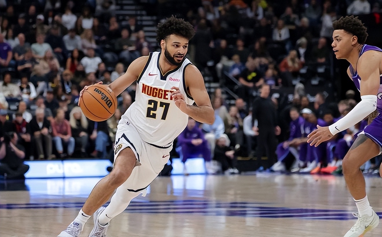 IM体育社区互动入口-湖人力克爵士，约基奇高光表现