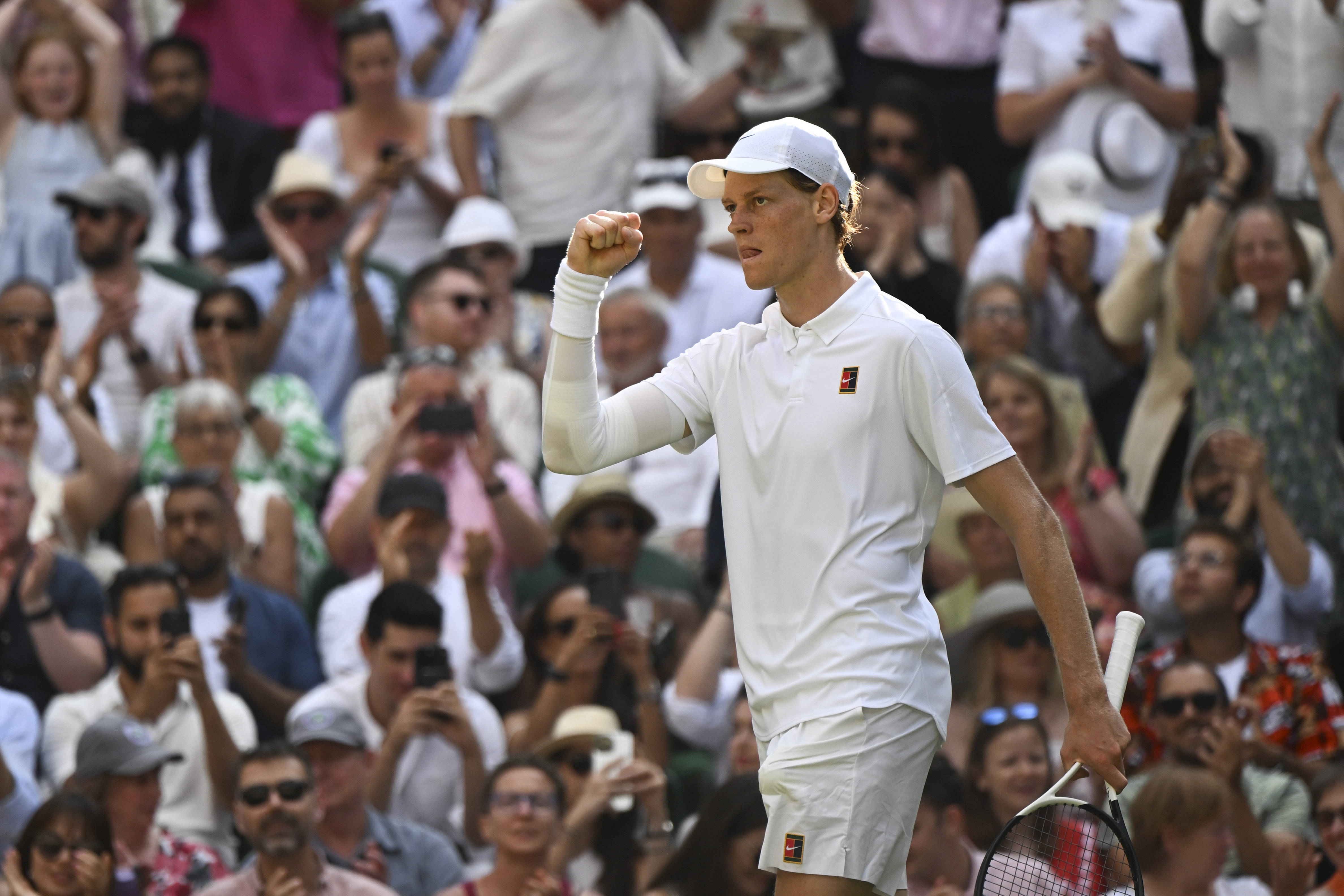 IM体育动画直播通道-温网轻取戴维斯杯,辛纳扛起全队的简单介绍